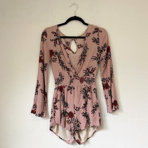 Audrey 3+1 Tops - ❤️ 4/$20 Audrey 3+1 Floral Romper!
